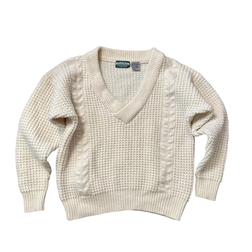 BEAVER CANOE (VINTAGE) – 100% PURE VIRGIN WOOL V-NECK SWEATER. Large